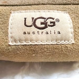 UGG Australia mini luggage Key pouch